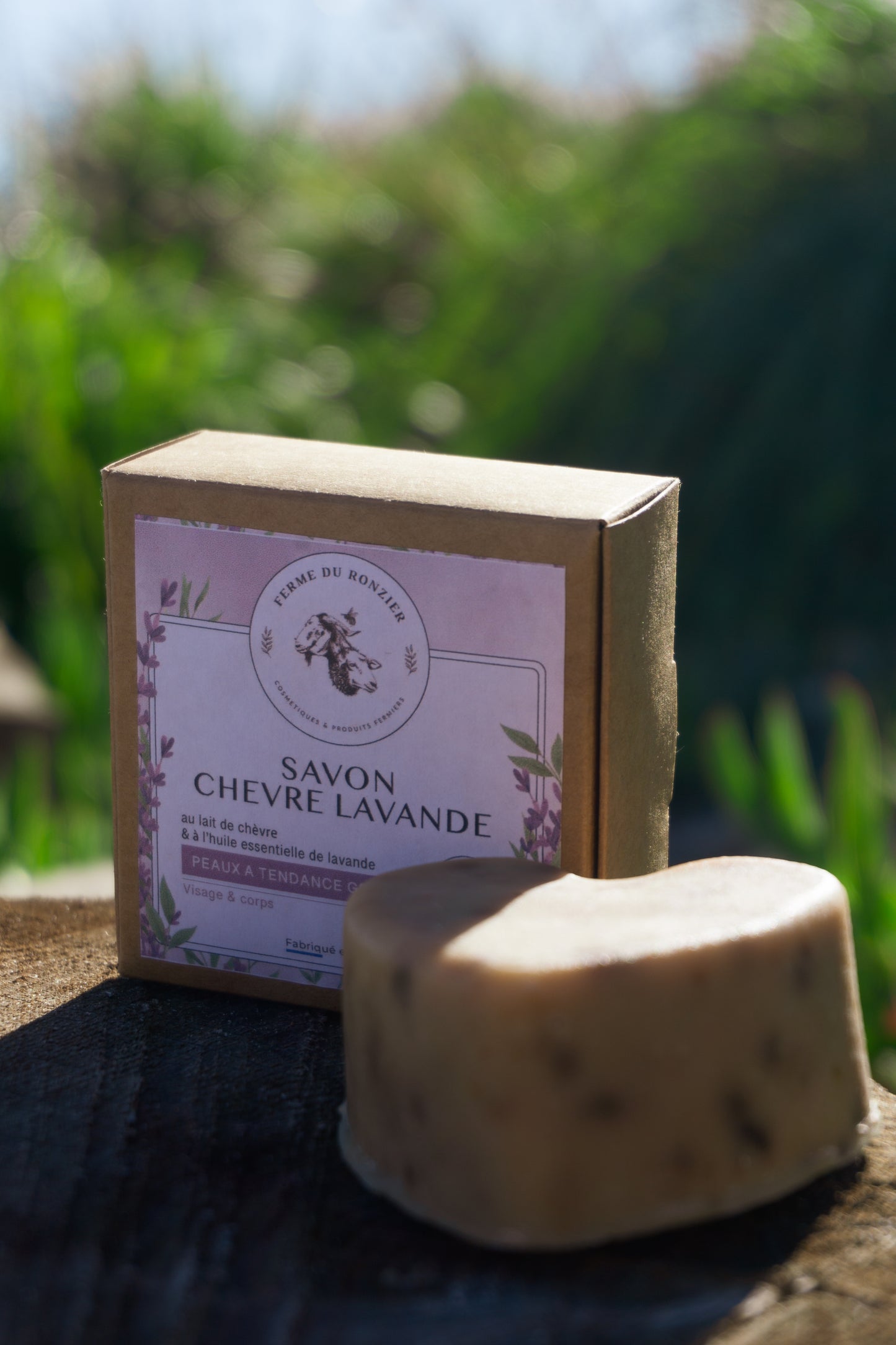 Savon au lait de chèvre et lavande